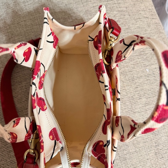 Colorful Cherry Print Cargo 26 Medium Tote Bag - Picture 2 of 8